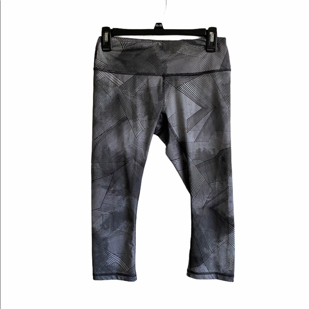 Reebok Capri Printed Leggings Size S